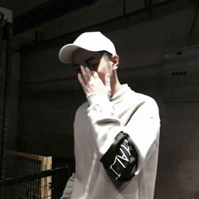 酷酷的帅气男生微信头像