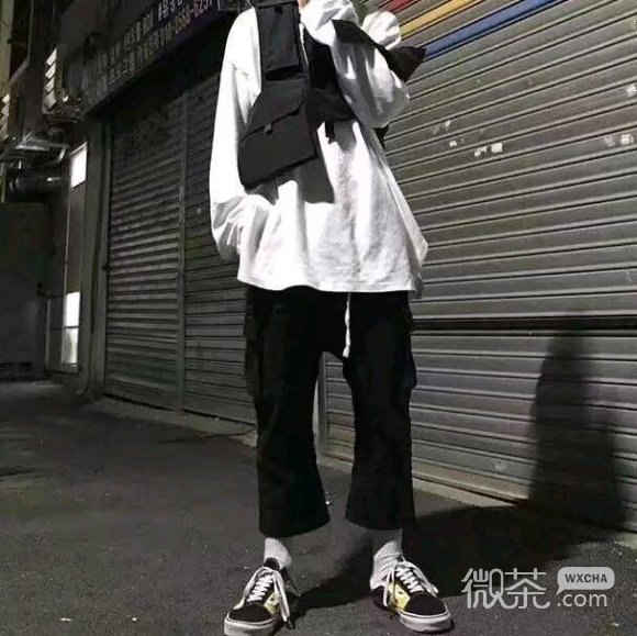 最潮帅气冷酷微信男生头像