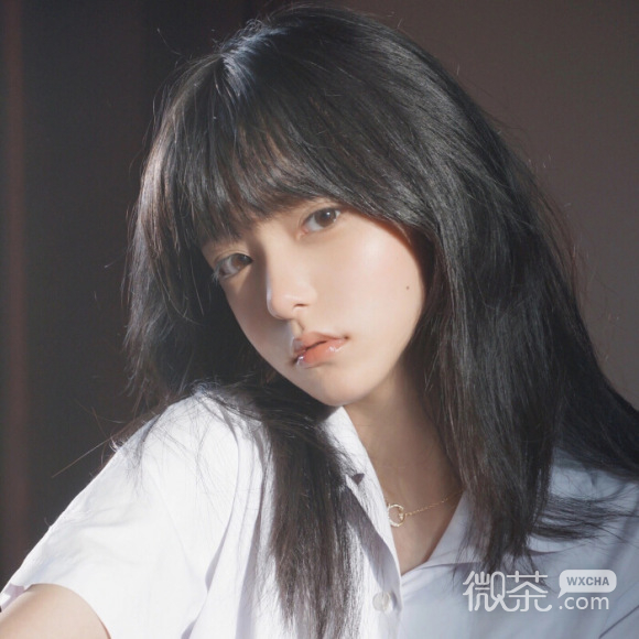 长发深沉最潮阳光微信女生头像
