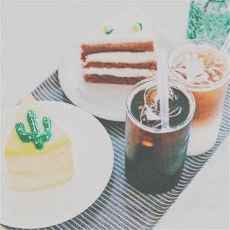 小清新风景女生微信聊天背景图片