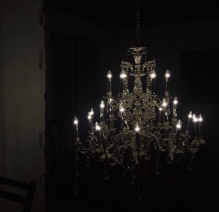 微信黑暗治愈朋友圈配图