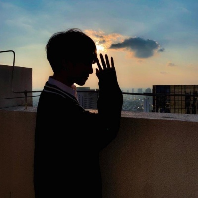 凄美忧伤孤独男女伤感微信头像