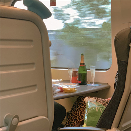 气质清新热潮文艺爽朗干净舒心好心情微信朋友圈配图