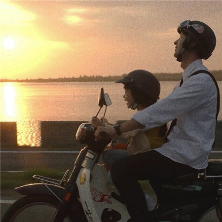 气质清新热潮文艺爽朗干净舒心好心情微信朋友圈配图