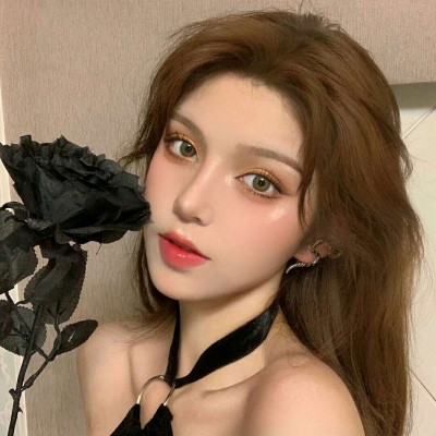 超级仙的欧美风个性另类的外国美女微信头像