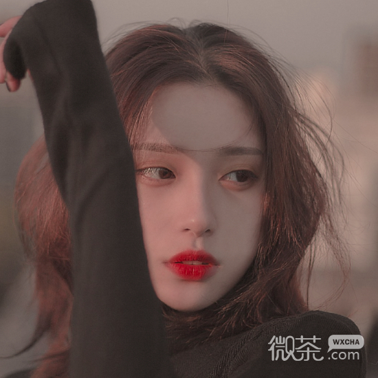微信最潮阳光文艺女生头像