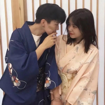 高颜值的情侣真人微信头像