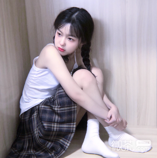 微信最潮阳光文艺女生头像