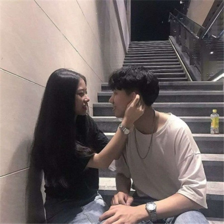 幸福恩爱情侣微信图片素材