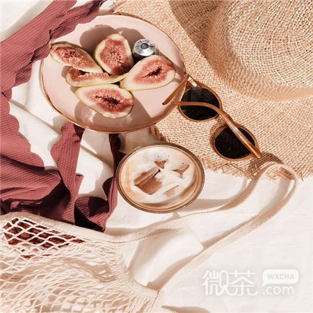 粉色少女心高级好看女生微信朋友圈背景图
