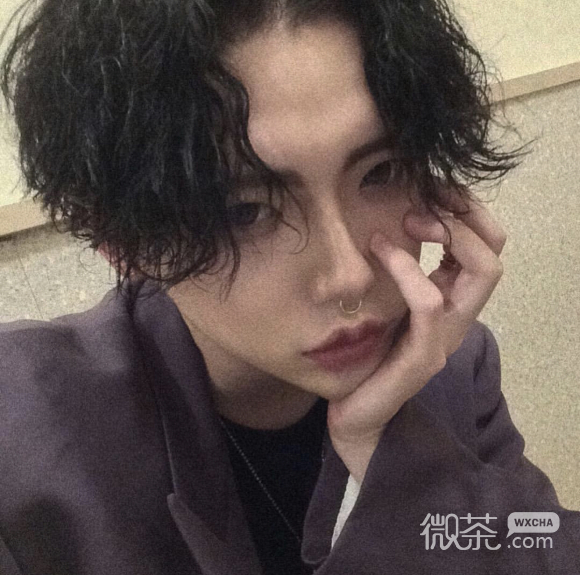 微信帅气欧美男生头像