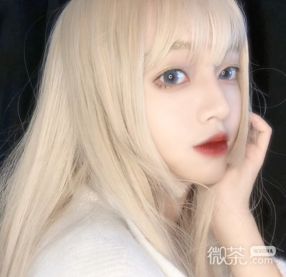 微信成熟阳光最潮御姐女生头像