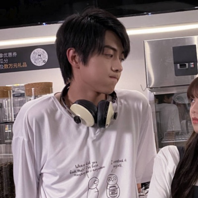 一对好看的情头，郎才女貌的男女微信头像