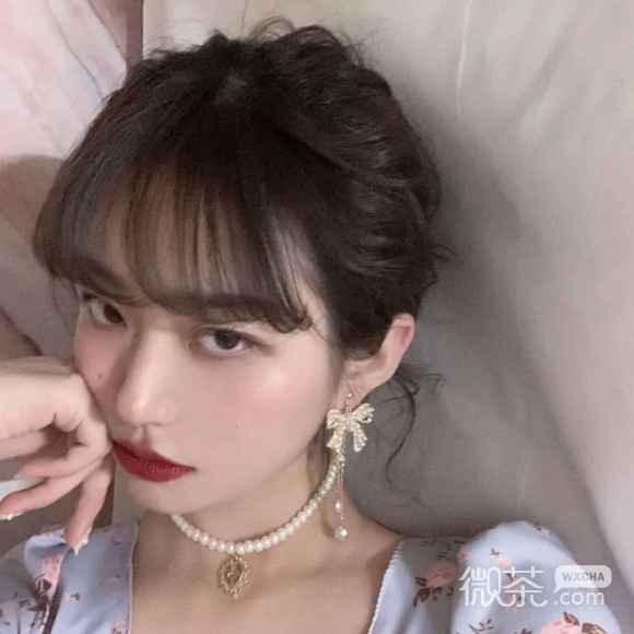 微信成熟阳光最潮御姐女生头像