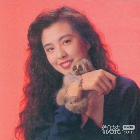 唯美阳光长发时尚女生头像