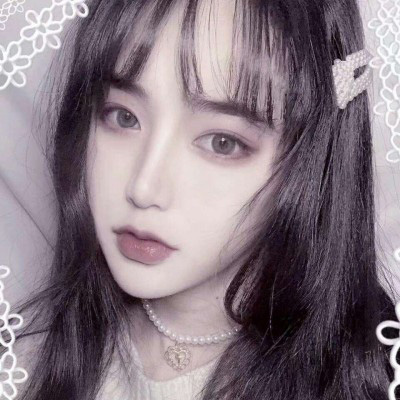 2020好看的最新最潮韩系时尚个性女生微信头像