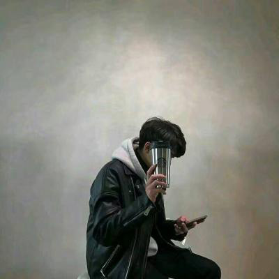 小清成熟文艺男生微信头像