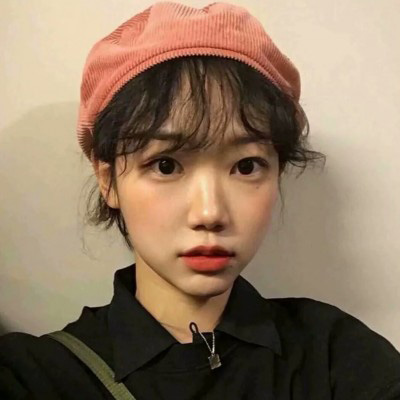 2020好看的最新最潮韩系时尚个性女生微信头像