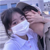 真人一人一半情侣微信头像