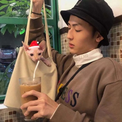 甜甜蜜蜜的可爱的搞怪的一对情侣微信头像