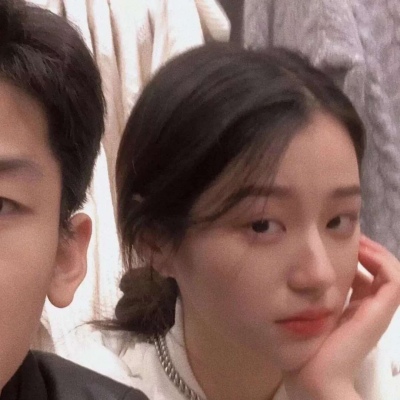 甜甜蜜蜜的可爱的搞怪的一对情侣微信头像