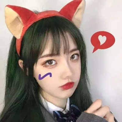真人版御姐高冷霸气女生微信头像