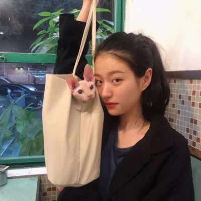 甜甜蜜蜜的可爱的搞怪的一对情侣微信头像