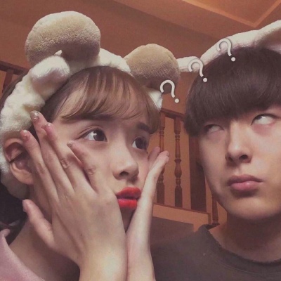 甜甜蜜蜜的可爱的搞怪的一对情侣微信头像