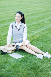 青春阳光美少女微信头像