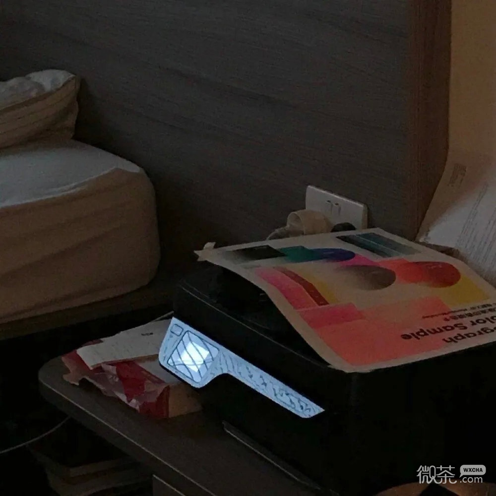 微信黑色系最潮朋友圈配图