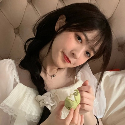 可爱的卖萌的个性女生微信头像