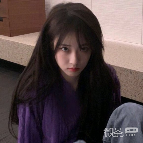 微信简洁最潮阳光女生头像