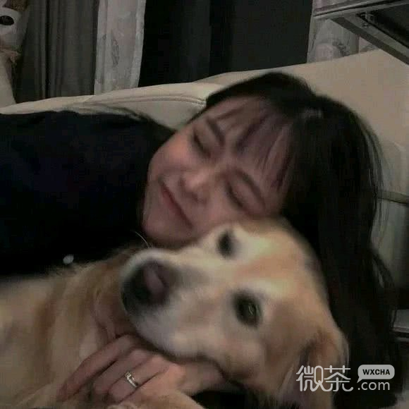 微信简洁最潮阳光女生头像
