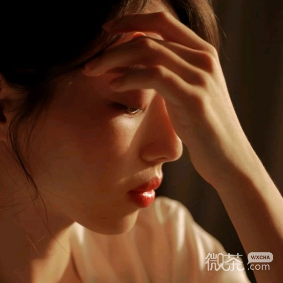 微信简洁阳光最潮女生头像