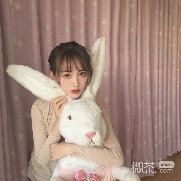 微信简洁阳光可爱女生头像