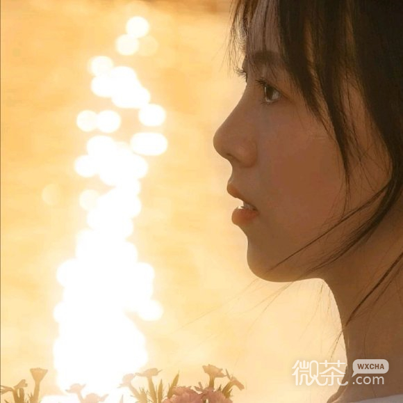微信简洁阳光最潮女生头像