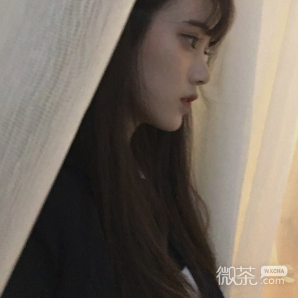 微信简洁阳光可爱女生头像