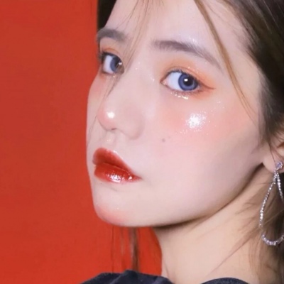 一组很有气质的个性女生微信头像