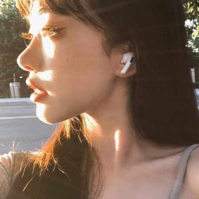 一组很有气质的个性女生微信头像