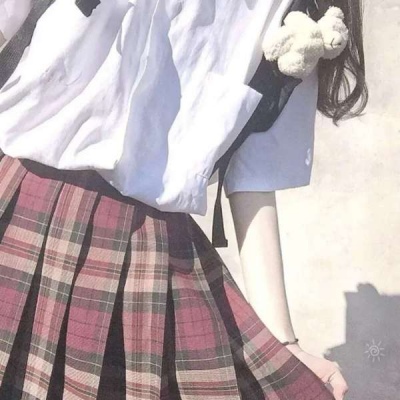 校园制服不露脸的女生微信头像