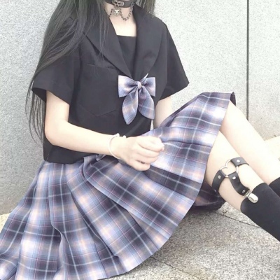 校园制服不露脸的女生微信头像