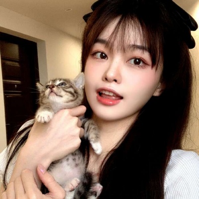 简单的抖音气质女生微信头像