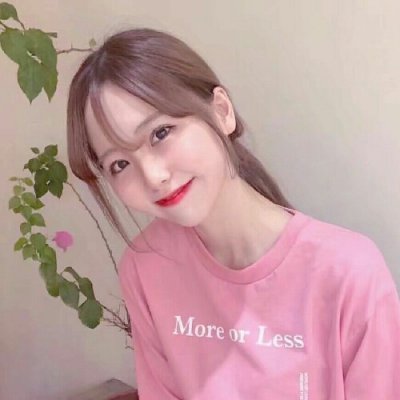 青春美好的清纯大学生女生微信头像