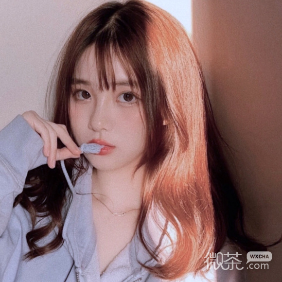 微信最潮成熟长发女生头像