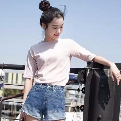 青春美好的清纯大学生女生微信头像