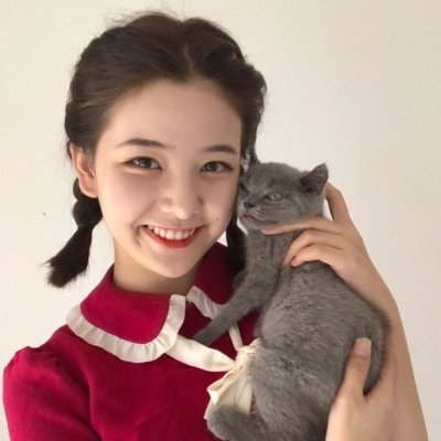 青春美好的清纯大学生女生微信头像