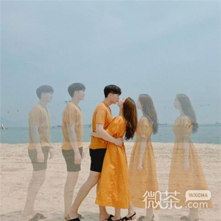 情侣牵手拥抱唯美浪漫的微信朋友圈配图