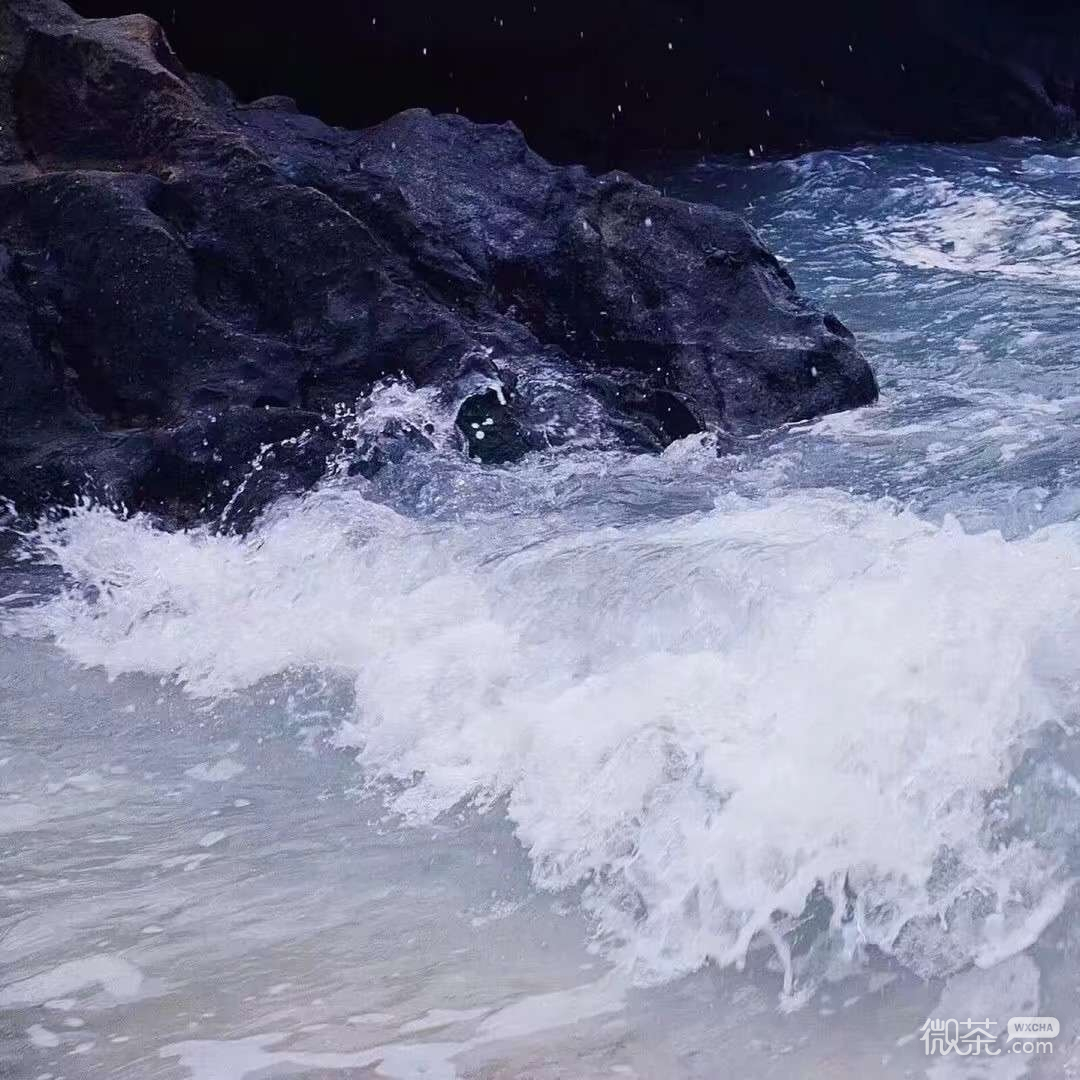 微信蓝色系大海朋友圈配图