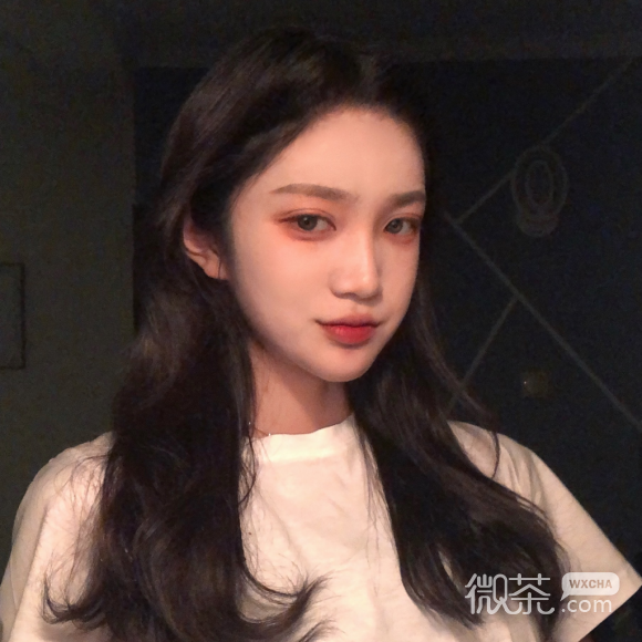 微信简洁漂亮性感女生头像