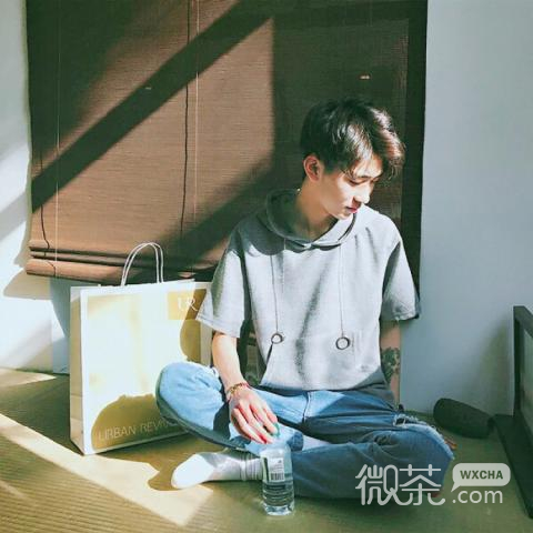 真人阳光帅气微信头像